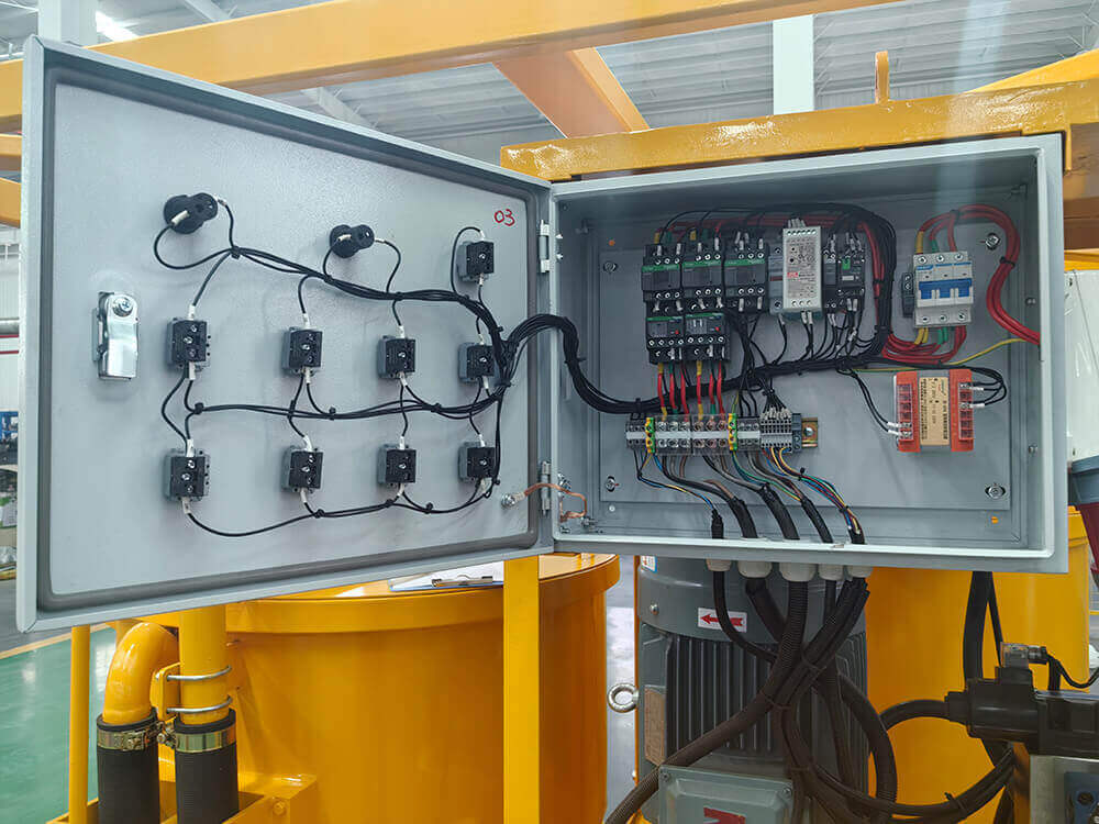 Bentonite station with mixer detail