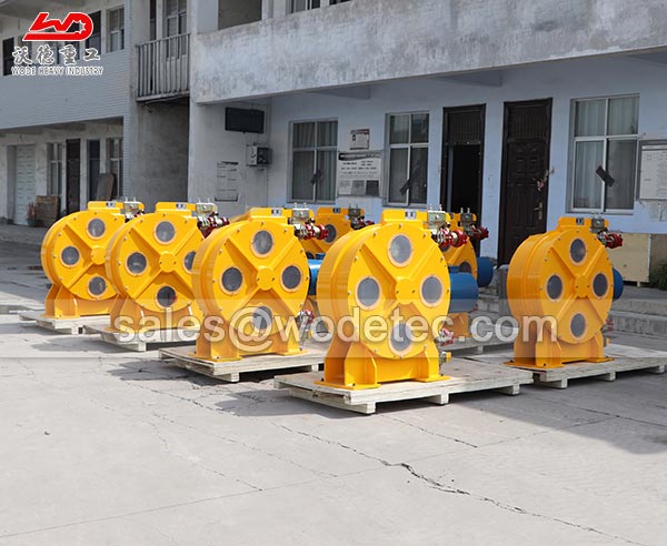 High-efficiency large cement peristaltic pump