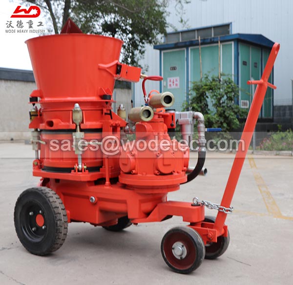 Refractory spraying concrete gunning machine