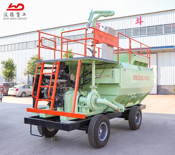 Portable Hydroseeding machine for grass seeding