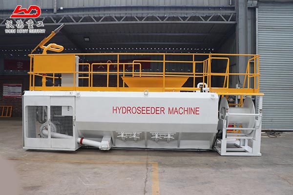 Easy operate hydraulic seed hydroseeding machine