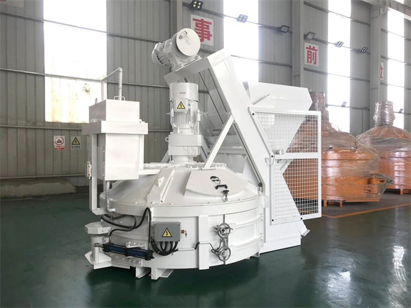 Planetary concrete mixer for terrazzo tile machine