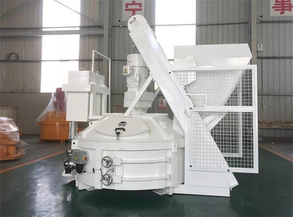 Planetary concrete mixer for terrazzo tile machine