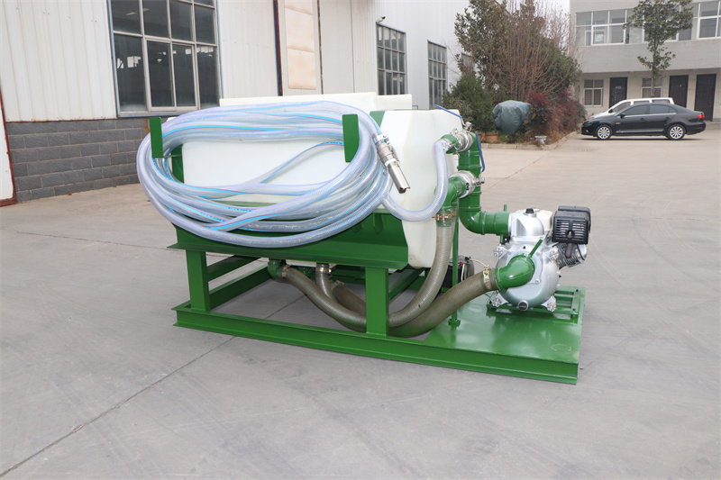 Hydroseeding mulch pump machine for landscape