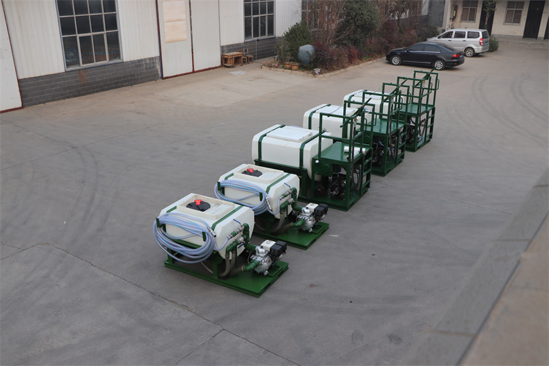 Hydroseeder grass planting machine