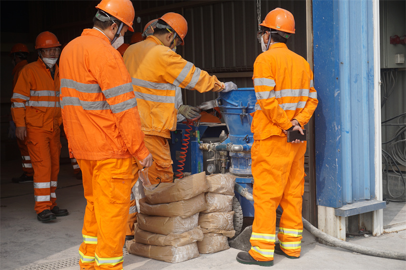 Refractory Kiln Gunning Machine