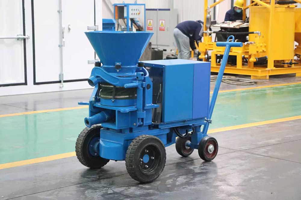 Portable refractory concrete sprayer for Steel Furnace Repair