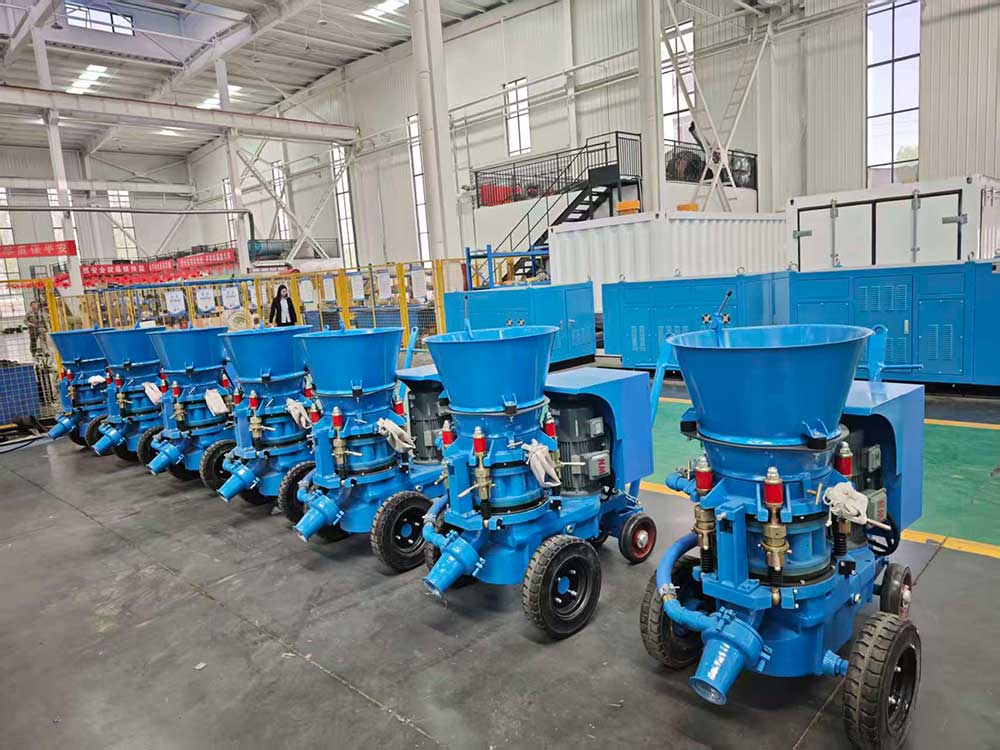 Refractory coating gunning equipment
