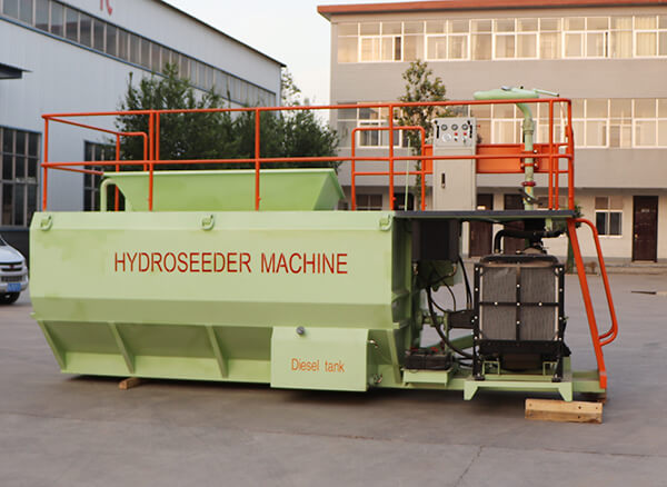 Customized volume Hydroseeding machine for golf court grass seeding UK