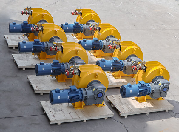 Peristaltic squeeze hose pump for pumping gold mining slime