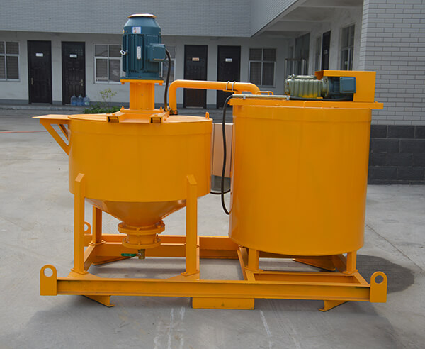 Small scale grouting with mixing barrel and blade machine 